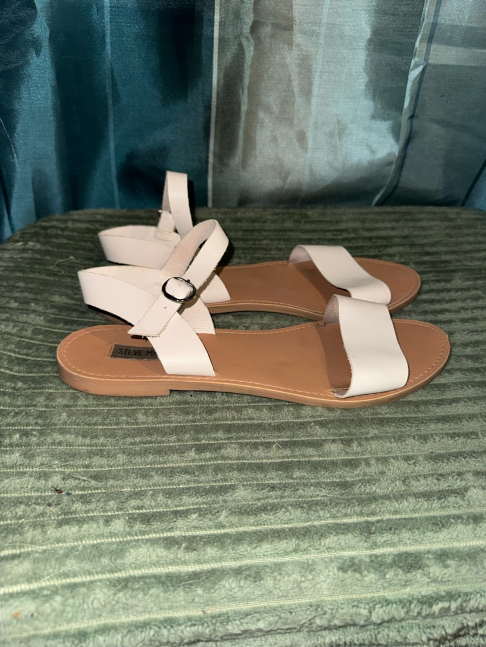 Steve Madden White Leather Flat Sandals